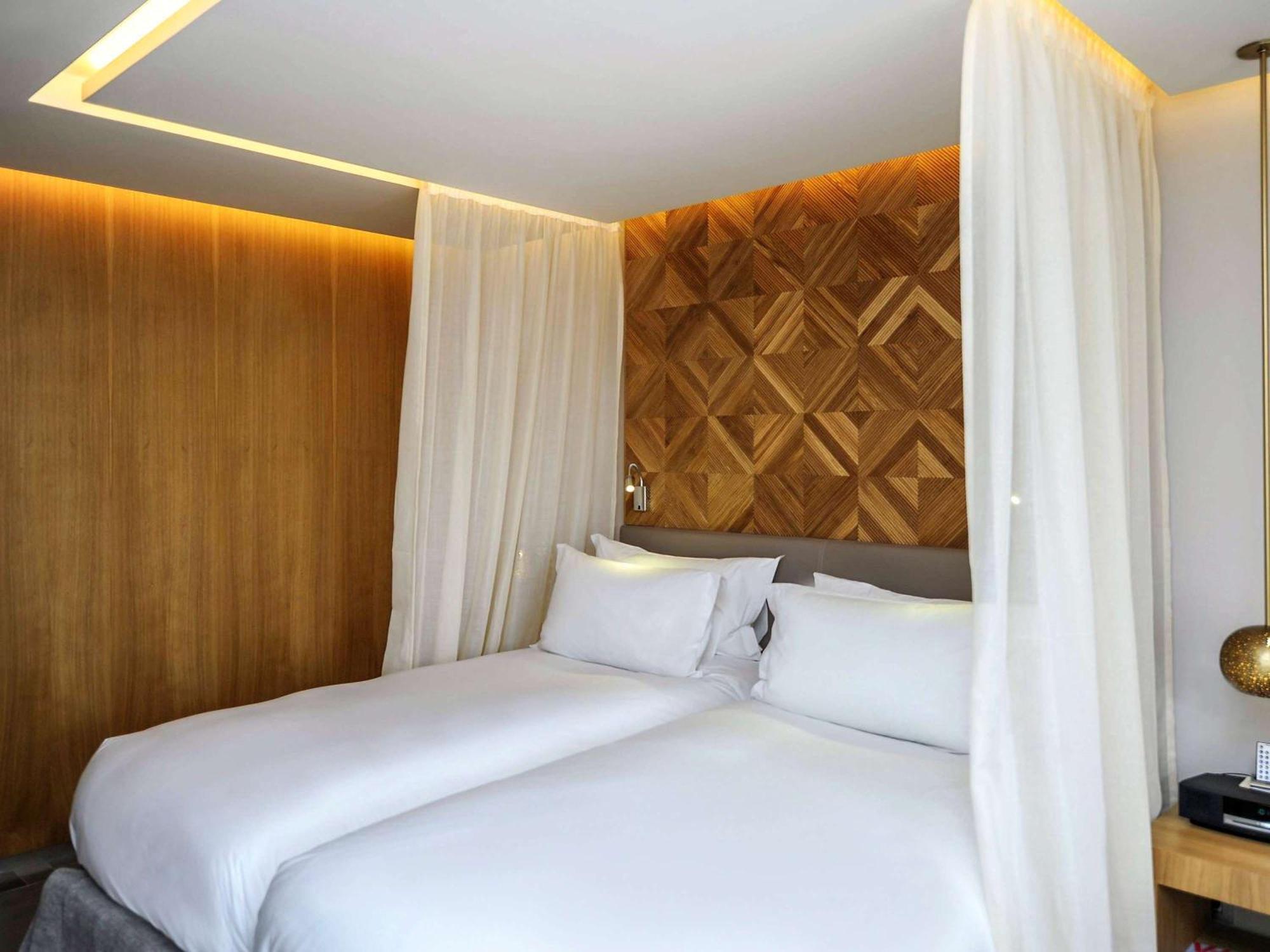 โซฟิเทล มาร์ราเคช เลานจ์ แอนด์ สปา โฮเต็ล Hotel มาร์ราเกช ภายนอก รูปภาพ A bedroom at the hotel